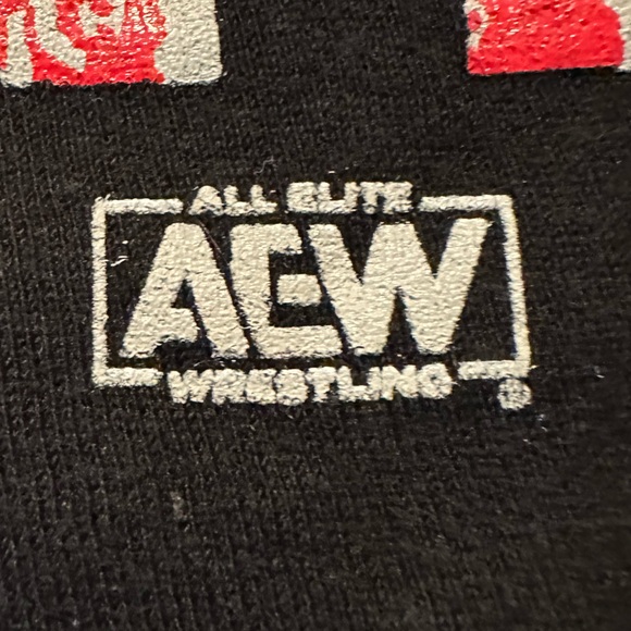 AEW All Elite Wrestling “FORGED IN COMBAT” Men’s Shirt - Picture 3 of 10